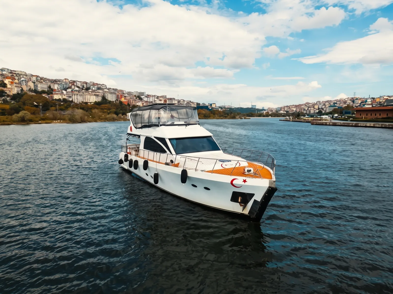 Y-122 · Azimut · 18 m