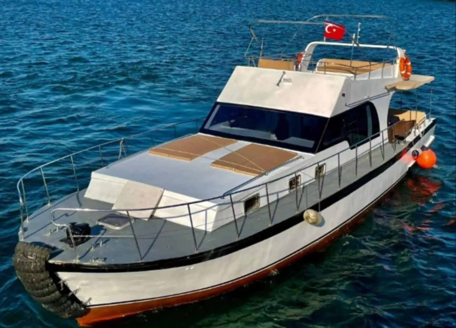 Y-110 · Yacht a motore · 16 m